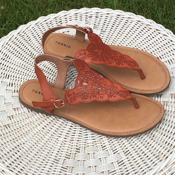 Sandals - Picture 2 of 3